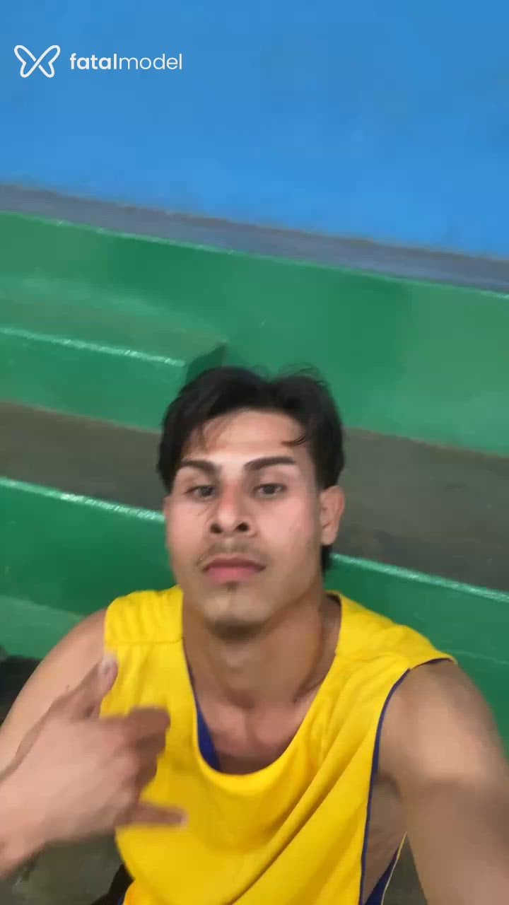 Acompanhante homem com cabelo castanho de olhos castanhos em Rio Brilhante Acompanhante homem com cabelo castanho de olhos castanhos em Rio Brilhante - Mjmaurício