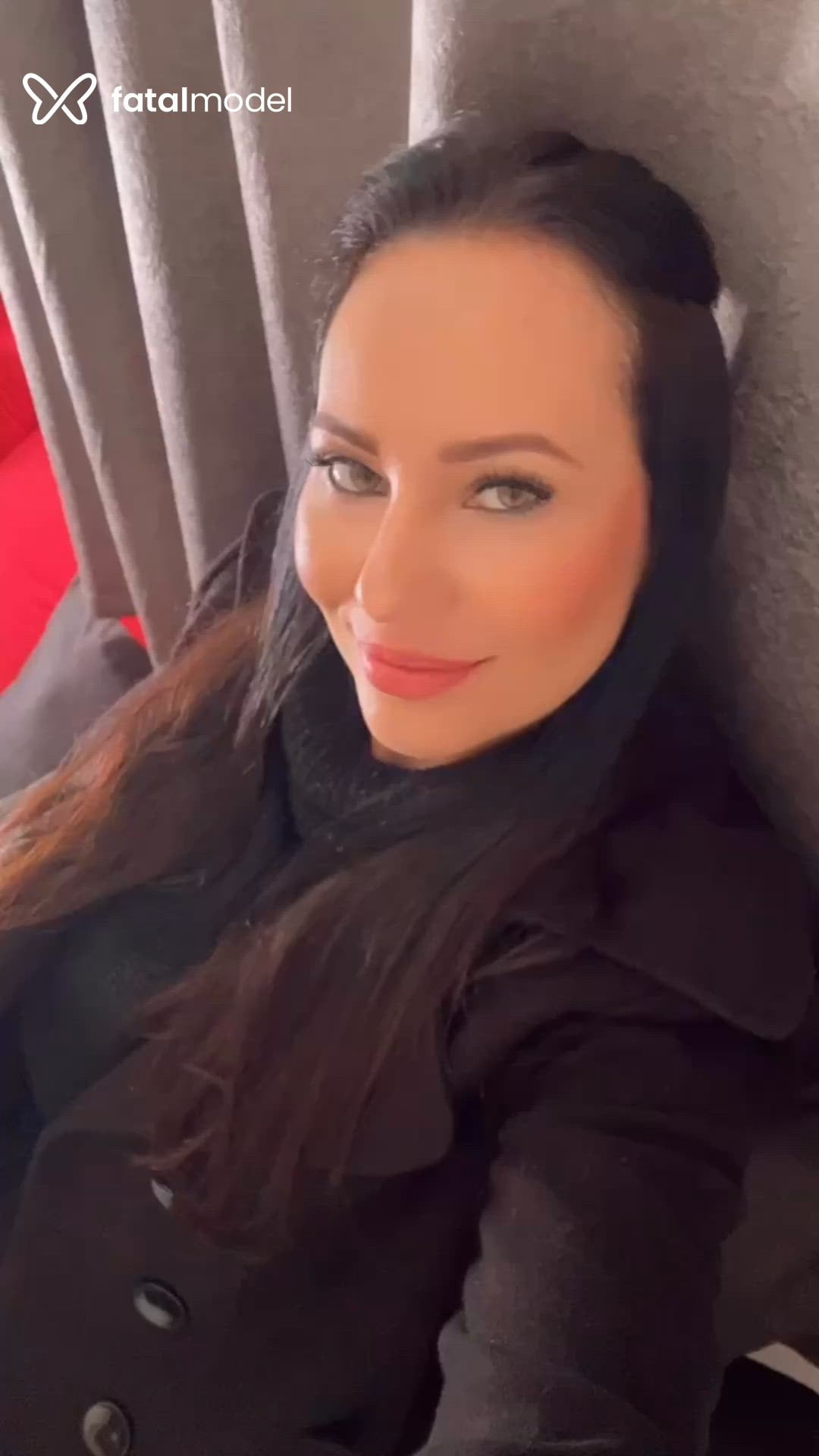 Acompanhante mulher com cabelo castanho de olhos castanhos - Isabella