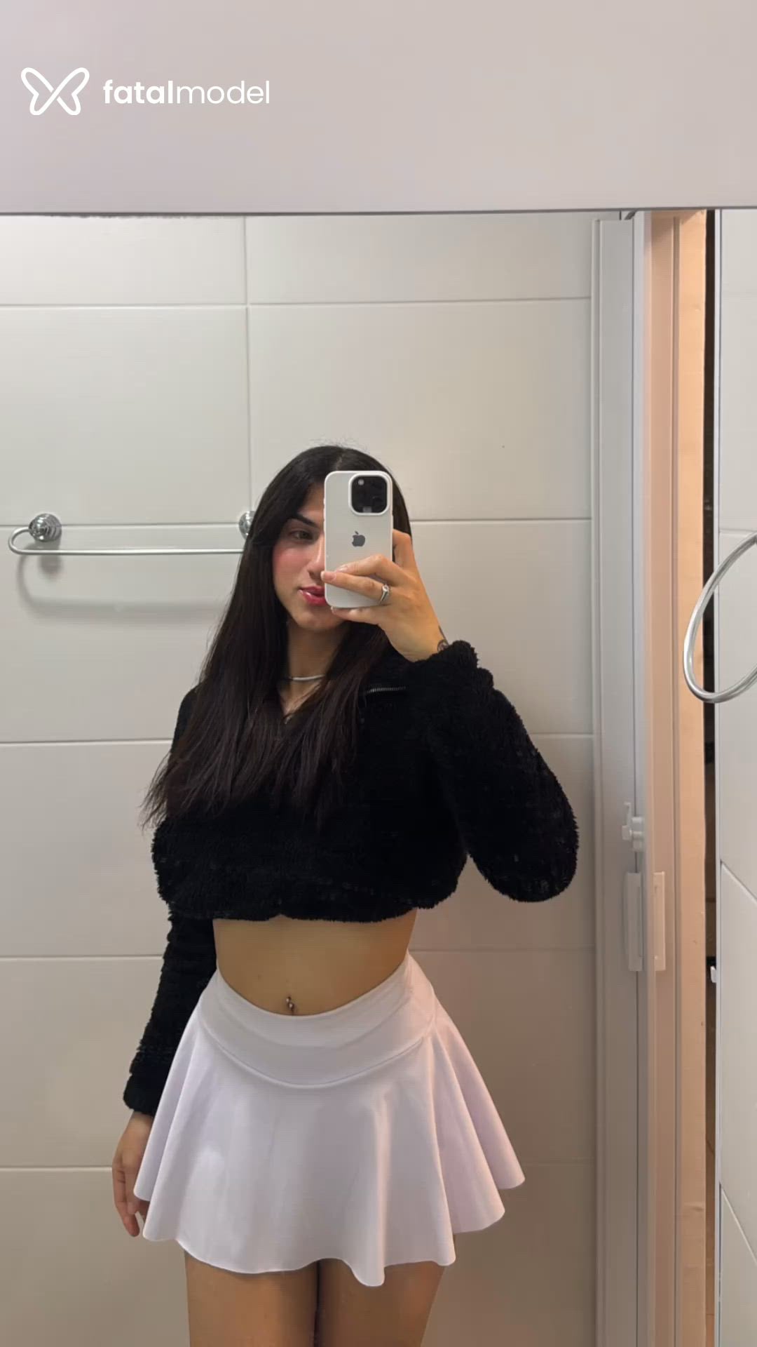 Acompanhante mulher trans morena (o) de olhos verdes - Gabi Acompanhante mulher trans morena (o) de olhos verdes - Gabi