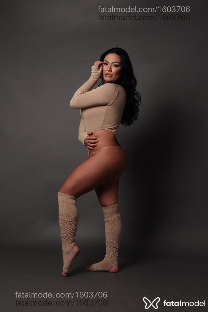 Acompanhante mulher morena (o) de olhos pretos em São Paulo Acompanhante mulher morena (o) de olhos pretos em São Paulo - Yumi Nakashima