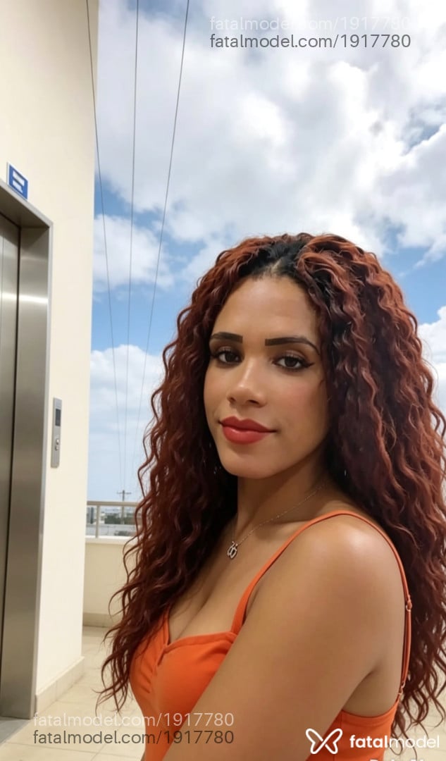 Acompanhante mulher trans com cabelo castanho de olhos pretos em Coronel Fabriciano Acompanhante mulher trans com cabelo castanho de olhos pretos em Coronel Fabriciano - Ramona