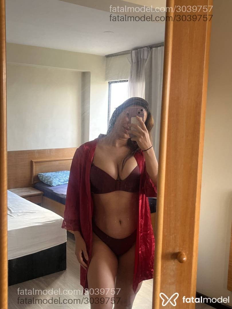 Acompanhante mulher morena (o) de olhos castanhos em São Paulo - Melissa Montenegro
