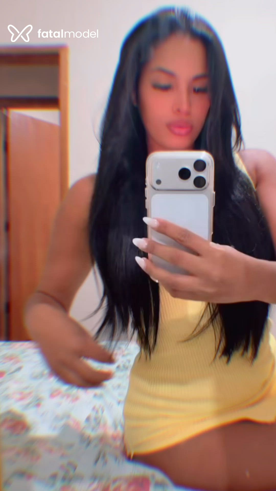 Acompanhante mulher morena (o) de olhos castanhos em Poços de Caldas Acompanhante mulher morena (o) de olhos castanhos em Poços de Caldas - Scarllet
