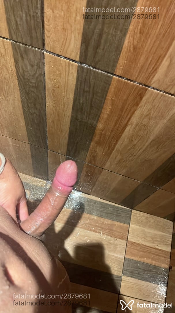 Acompanhante mulher trans morena (o) de olhos castanhos - Heloisa