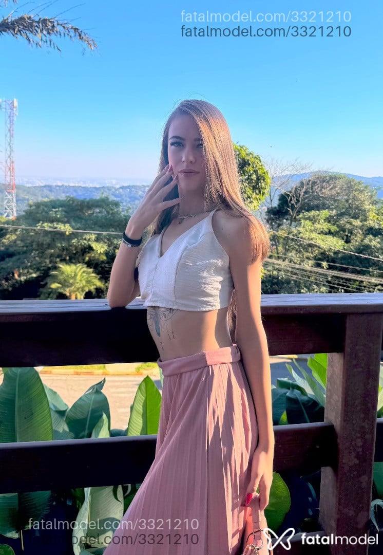 Acompanhante mulher loira (o) de olhos verdes em São Paulo - Angel Müller