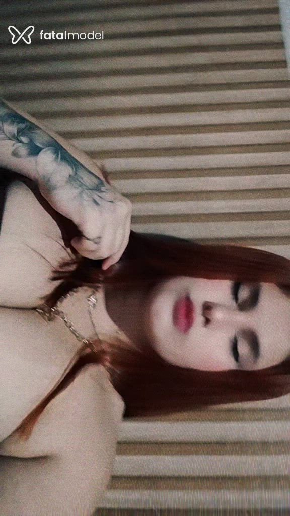 Acompanhante mulher ruiva (o) de olhos castanhos em Itaberaí Acompanhante mulher ruiva (o) de olhos castanhos em Itaberaí - Caroliny