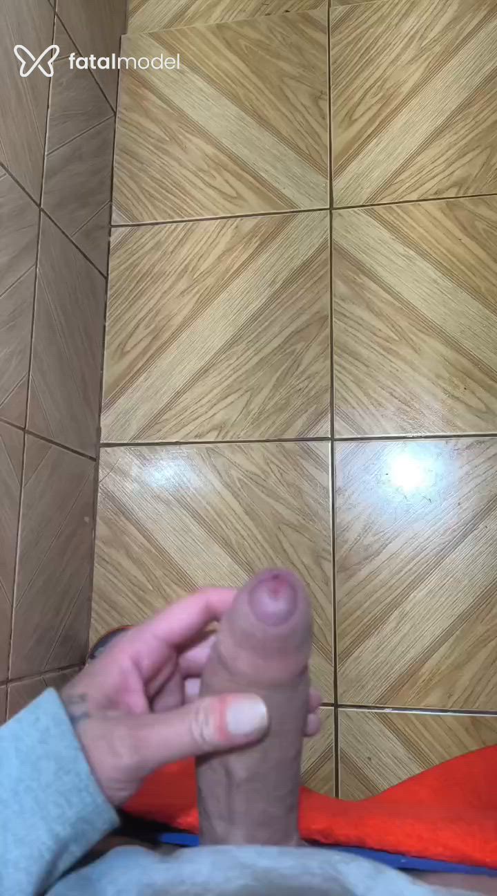 Acompanhante homem com cabelo castanho de olhos castanhos em Toledo Acompanhante homem com cabelo castanho de olhos castanhos em Toledo - Richard