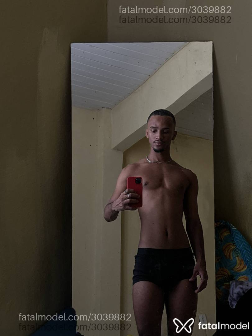 Acompanhante homem morena (o) de olhos castanhos em Virtual Acompanhante homem morena (o) de olhos castanhos em Virtual - Dasilva