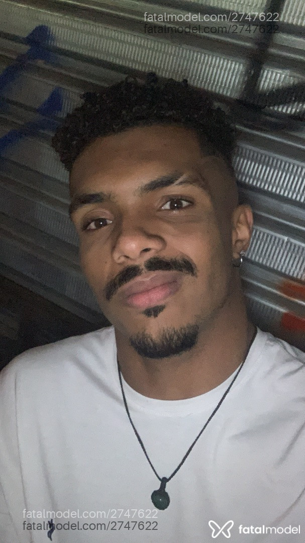 Acompanhante homem morena (o) de olhos pretos em Goiânia - Tony