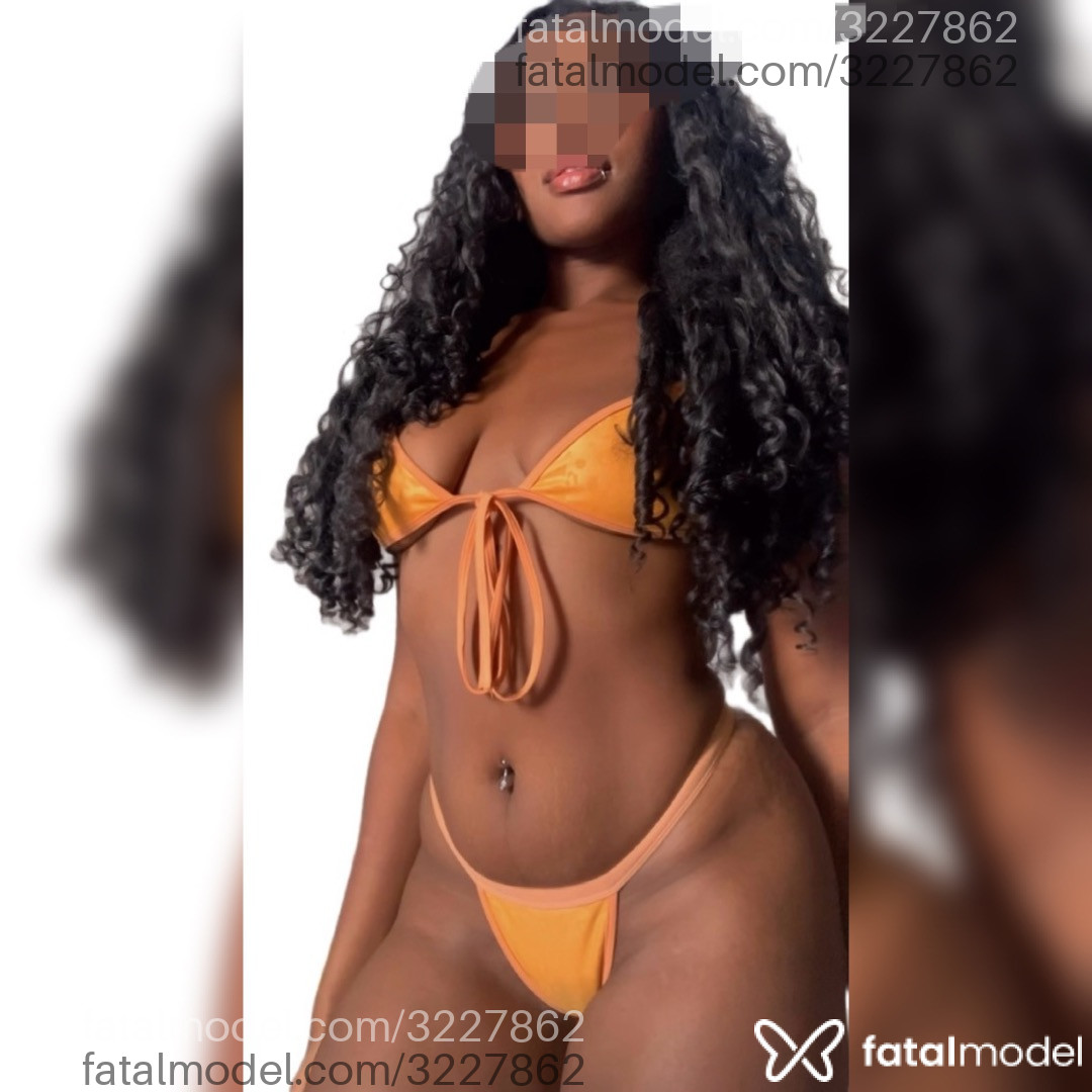 Acompanhante mulher com cabelo castanho de olhos pretos - Ana Lu Acompanhante mulher com cabelo castanho de olhos pretos - Ana Lu