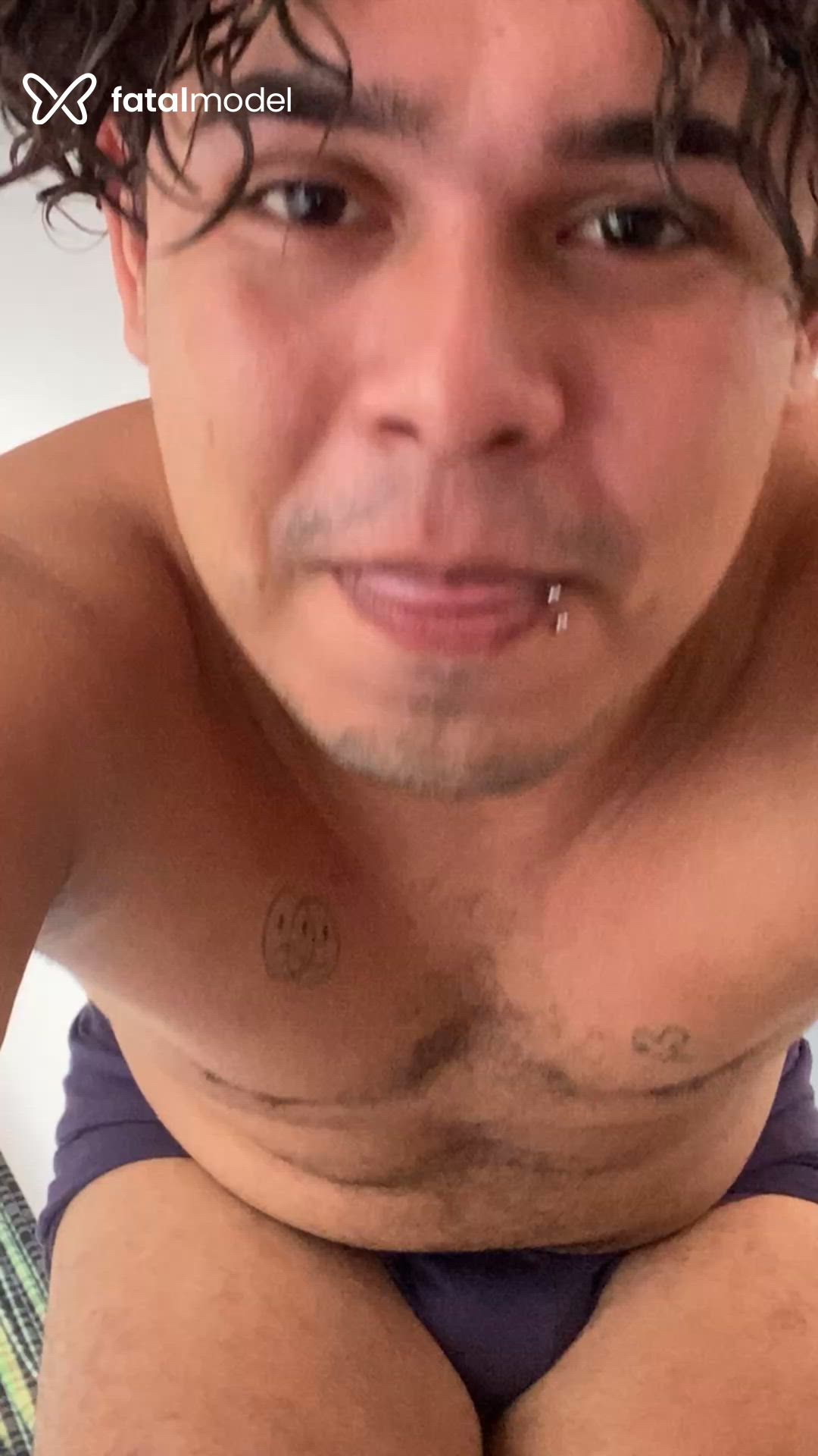 Acompanhante homem com cabelo castanho de olhos castanhos em Caucaia Acompanhante homem com cabelo castanho de olhos castanhos em Caucaia - Bernardo