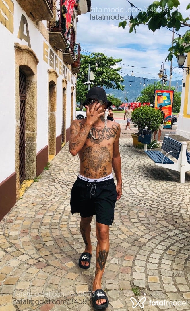 Acompanhante homem com cabelo castanho de olhos castanhos em São Paulo - Rique