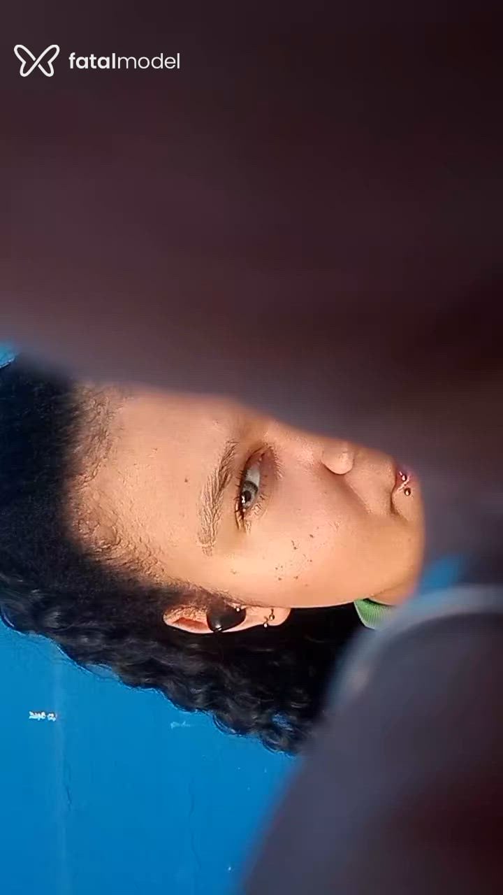 Acompanhante mulher morena (o) de olhos verdes em São Paulo Acompanhante mulher morena (o) de olhos verdes em São Paulo - Andressa