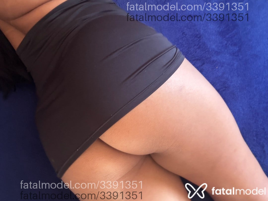 Acompanhante mulher com cabelo castanho de olhos pretos - Jhenny