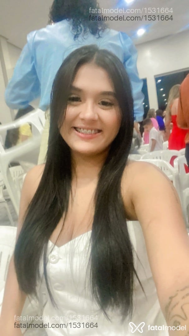 Acompanhante mulher morena (o) de olhos castanhos em Tailândia Acompanhante mulher morena (o) de olhos castanhos em Tailândia - Aline