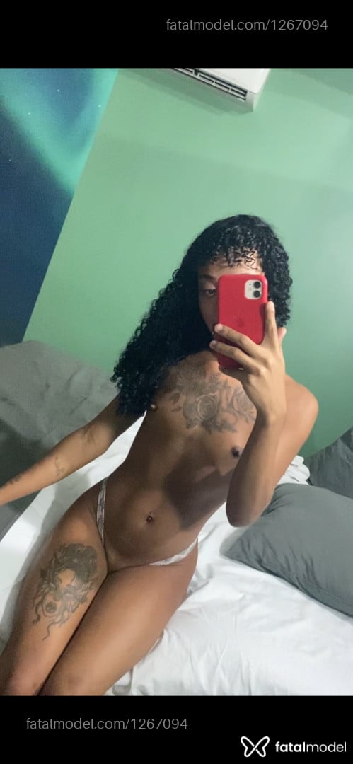 Acompanhante mulher trans morena (o) de olhos castanhos em Cuiabá - Soares