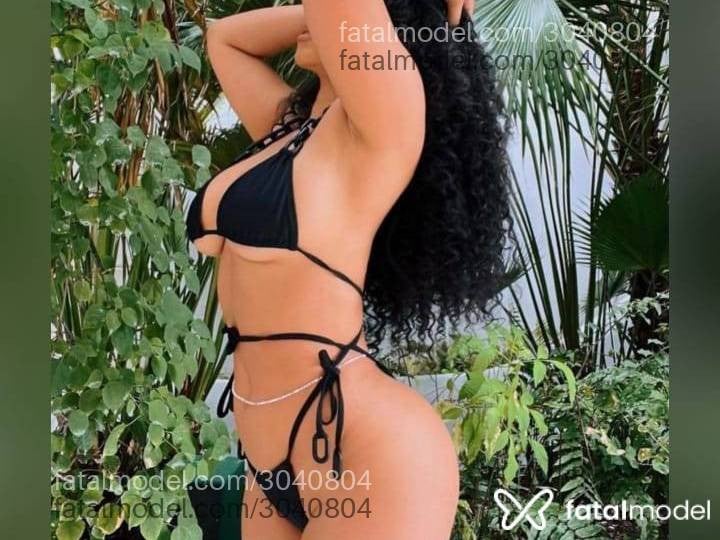 Acompanhante mulher com cabelo castanho de olhos castanhos em Florianópolis - Júlia