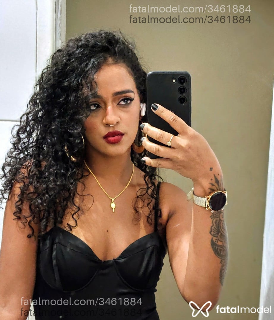 Acompanhante mulher morena (o) de olhos castanhos em Virtual - Melissa