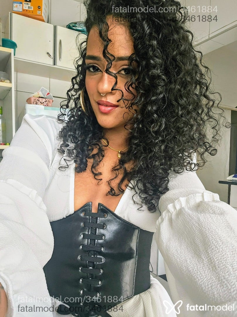 Acompanhante mulher morena (o) de olhos castanhos em Virtual - Melissa