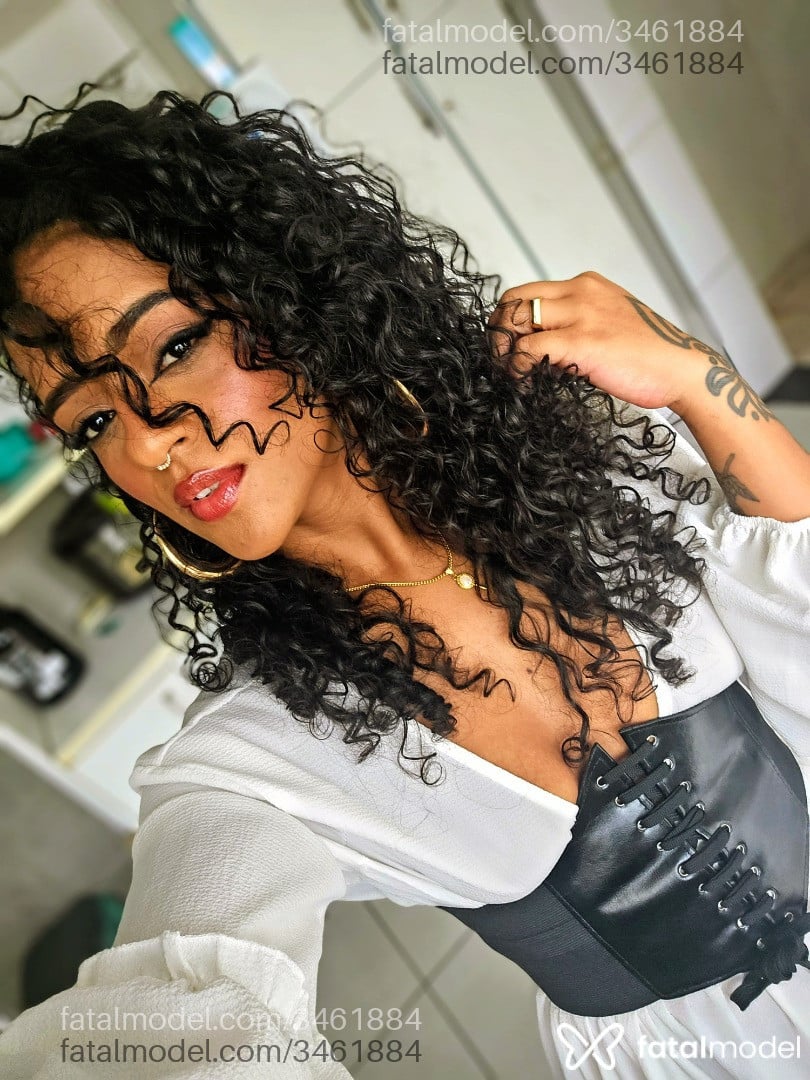 Acompanhante mulher morena (o) de olhos castanhos em Virtual - Melissa