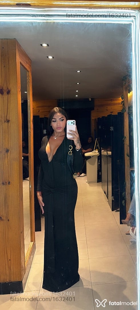 Acompanhante mulher trans com cabelo castanho de olhos castanhos em Fortaleza - KIMBERLYY