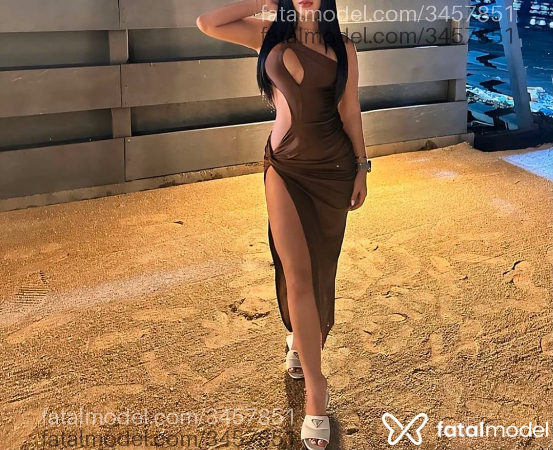 Acompanhante mulher morena (o) de olhos castanhos em Goiânia - Júlia Vidal