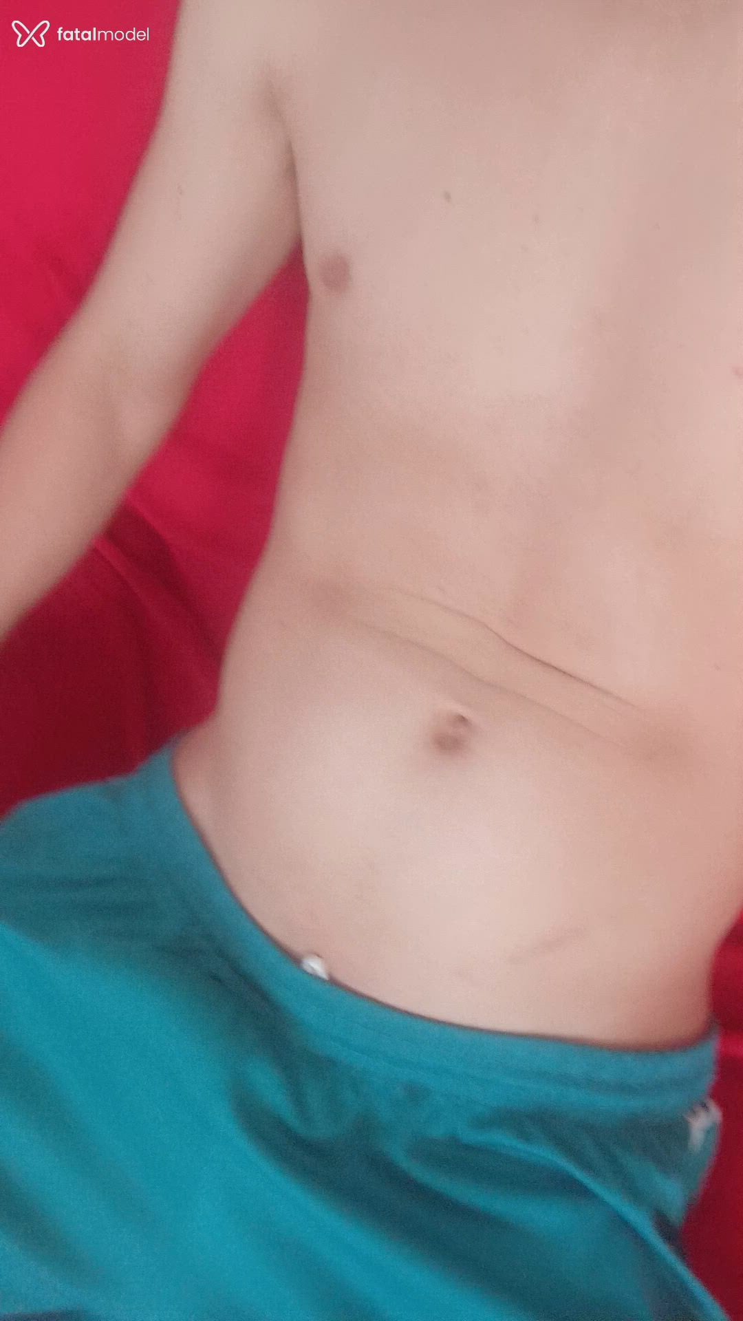 Acompanhante homem com cabelo castanho de olhos castanhos em Paranavaí Acompanhante homem com cabelo castanho de olhos castanhos em Paranavaí - Leonardo