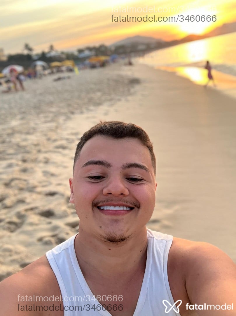 Acompanhante homem com cabelo castanho de olhos castanhos em Rio de Janeiro - Thomas