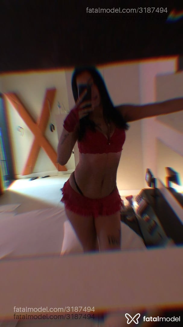 Acompanhante mulher morena (o) de olhos castanhos em Santa Maria - Monique Styfler