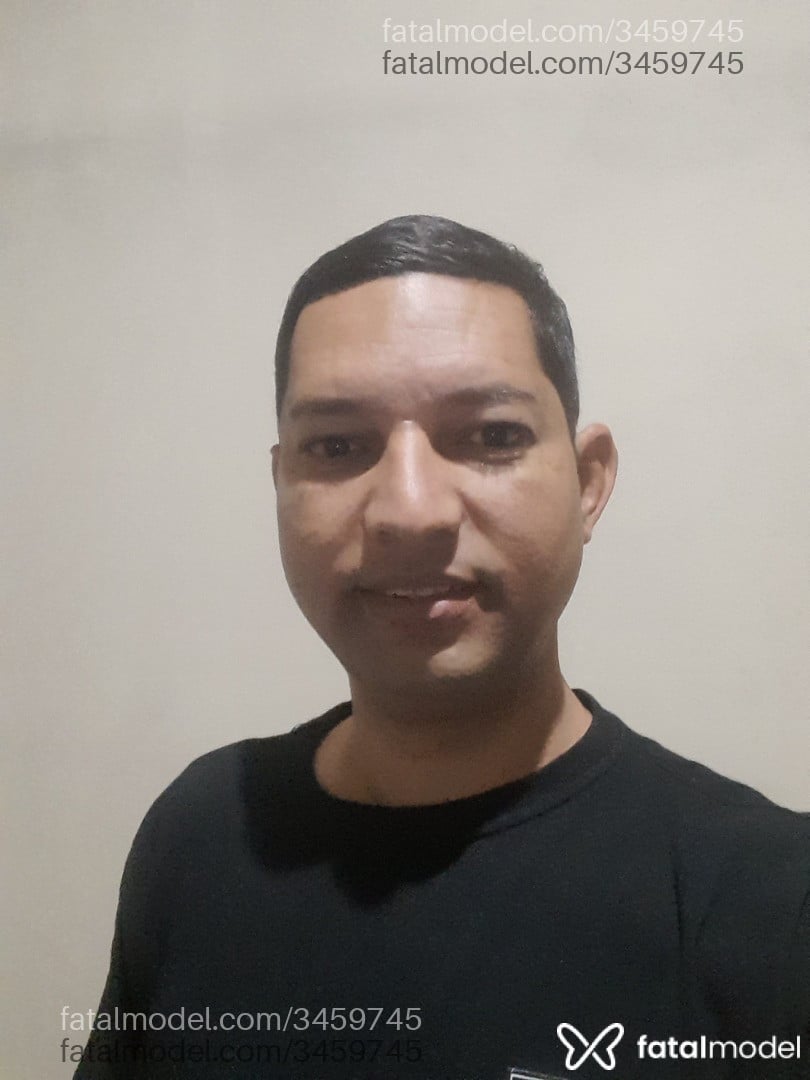 Acompanhante homem com cabelo castanho de olhos pretos em Rio de Janeiro - Romerinho