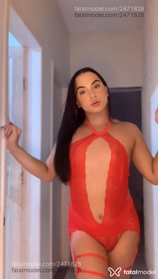Acompanhante mulher trans morena (o) de olhos castanhos em Cariacica Acompanhante mulher trans morena (o) de olhos castanhos em Cariacica - Vitória Vivi