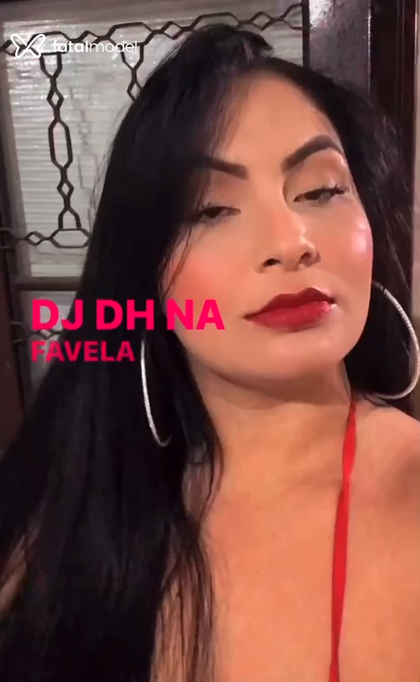 Acompanhante mulher morena (o) de olhos castanhos - Paola Lyra Acompanhante mulher morena (o) de olhos castanhos - Paola Lyra