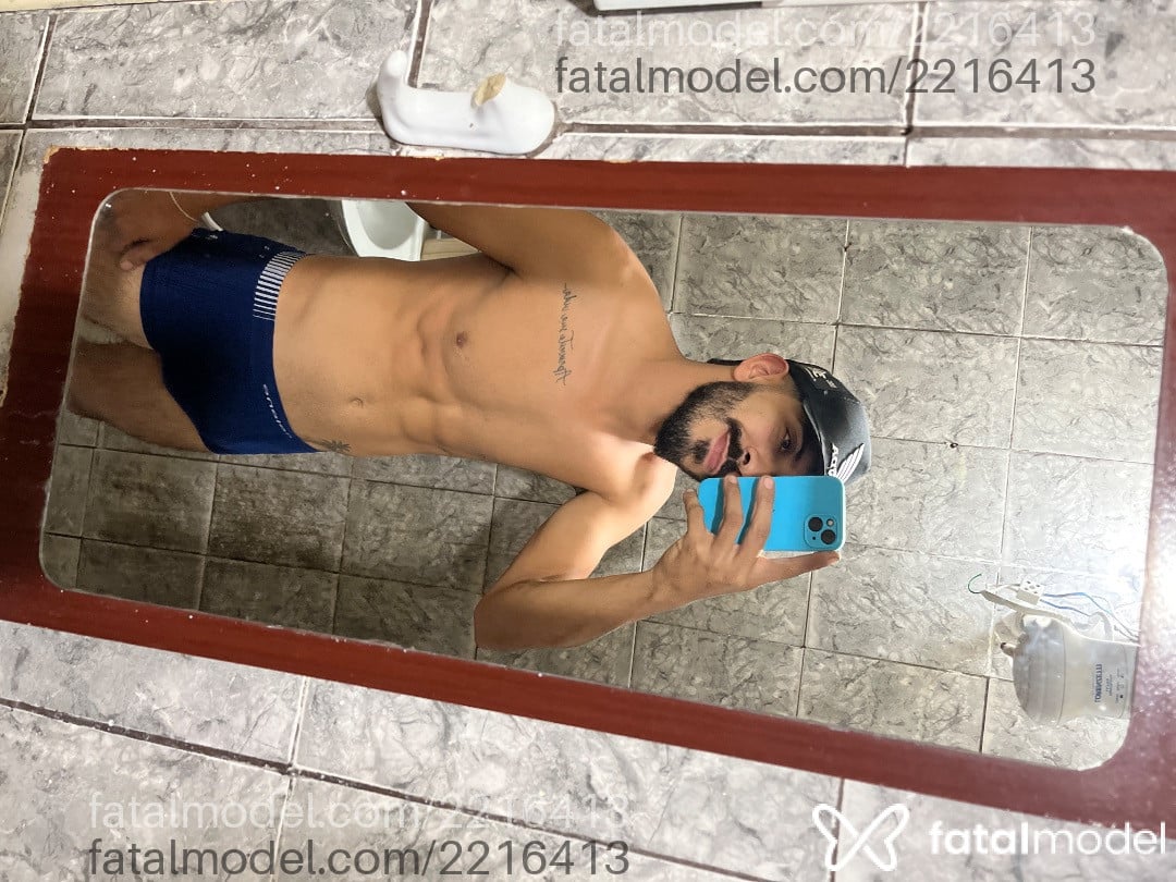 Acompanhante homem morena (o) de olhos mel em Caratinga - Joaooo
