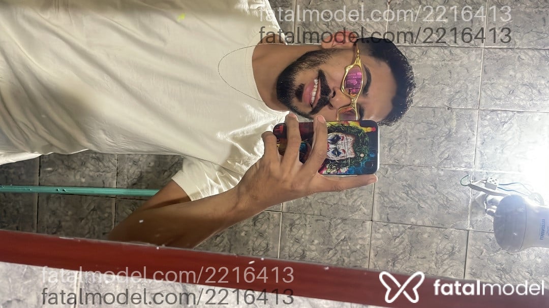 Acompanhante homem morena (o) de olhos mel em Caratinga - Joaooo
