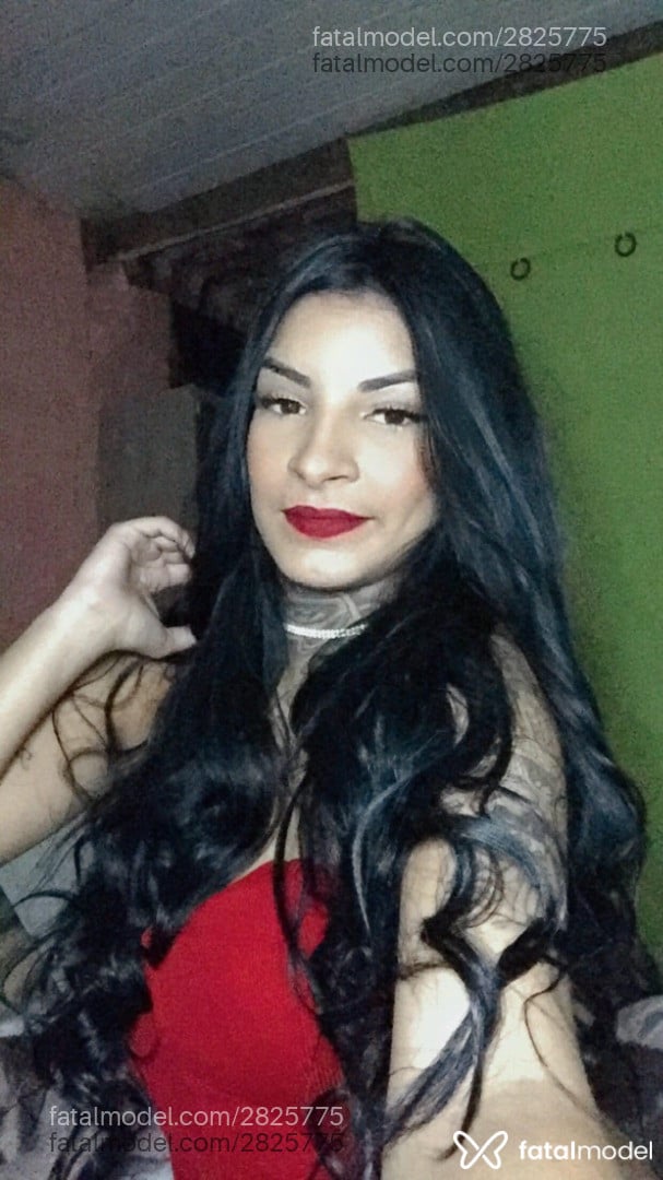 Acompanhante mulher morena (o) de olhos castanhos - Estrela Acompanhante mulher morena (o) de olhos castanhos - Estrela