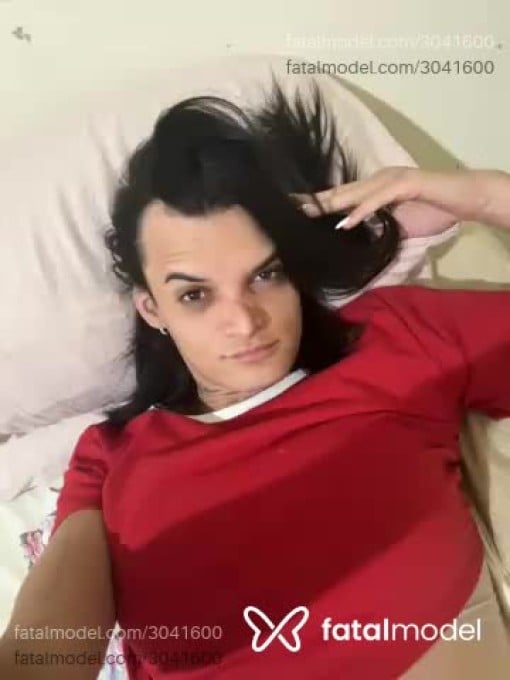 Acompanhante mulher trans com cabelo castanho de olhos castanhos - Isabela Acompanhante mulher trans com cabelo castanho de olhos castanhos - Isabela