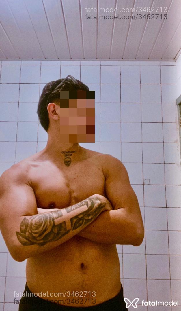 Acompanhante homem morena (o) de olhos pretos em Joinville Acompanhante homem morena (o) de olhos pretos em Joinville - Matheus