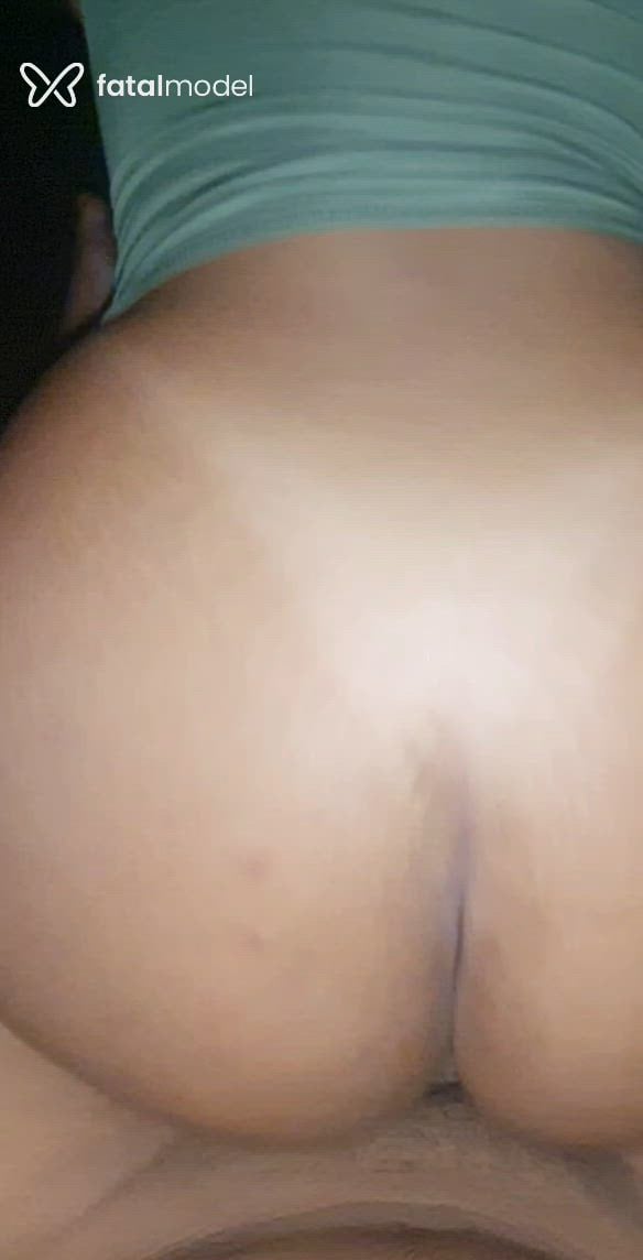 Acompanhante mulher morena (o) de olhos castanhos em Duque de Caxias - Anajulia