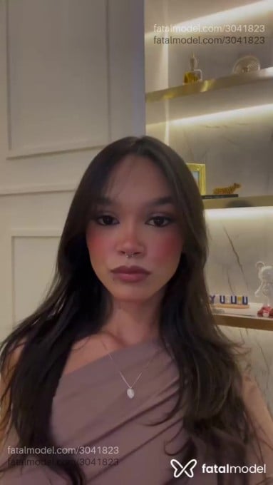 Acompanhante mulher morena (o) de olhos castanhos - Sophia Acompanhante mulher morena (o) de olhos castanhos - Sophia