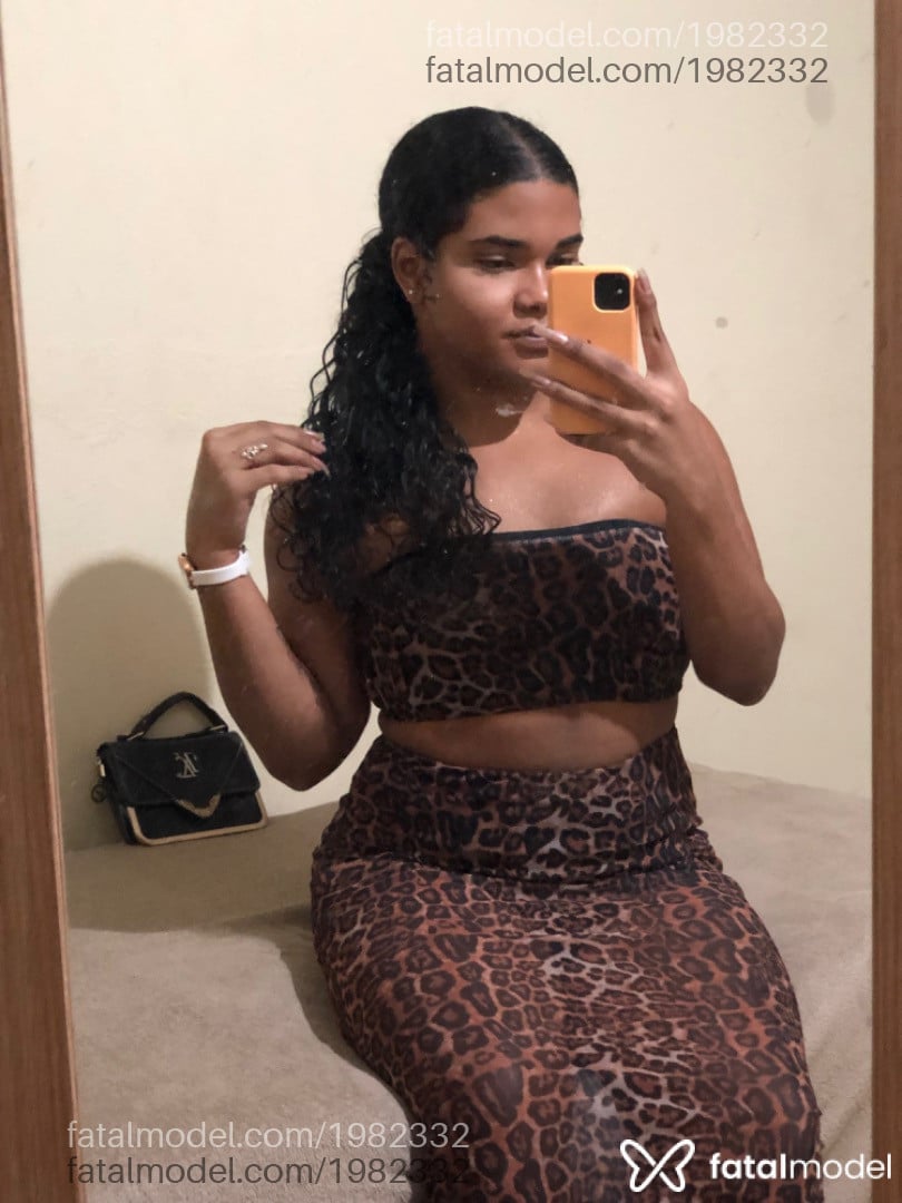 Acompanhante mulher trans morena (o) de olhos pretos em Maceió Acompanhante mulher trans morena (o) de olhos pretos em Maceió - Belatrix