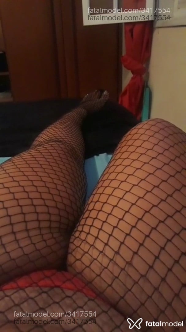 Acompanhante mulher morena (o) de olhos pretos em Macaé - Bruna