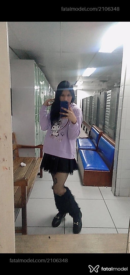 Acompanhante mulher trans com cabelo colorido de olhos castanhos em Porto Alegre - Mina