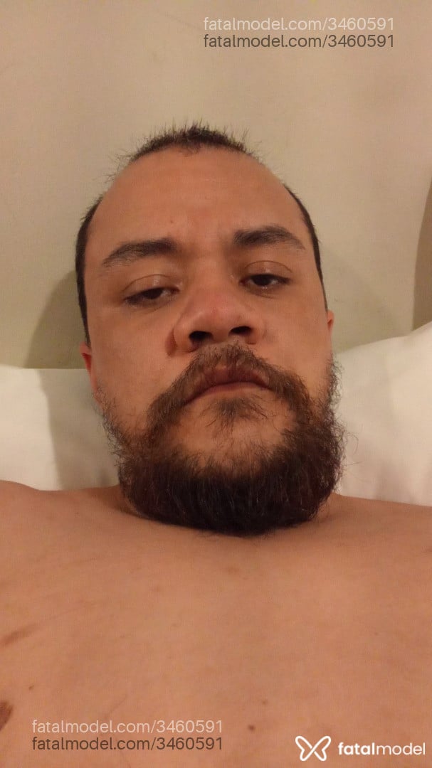 Acompanhante homem trans com cabelo castanho de olhos castanhos em Rio de Janeiro - Vicente