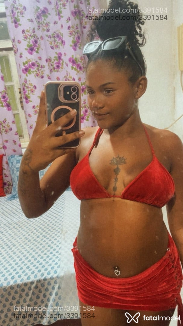 Acompanhante mulher morena (o) de olhos pretos em Macaé - Sacha