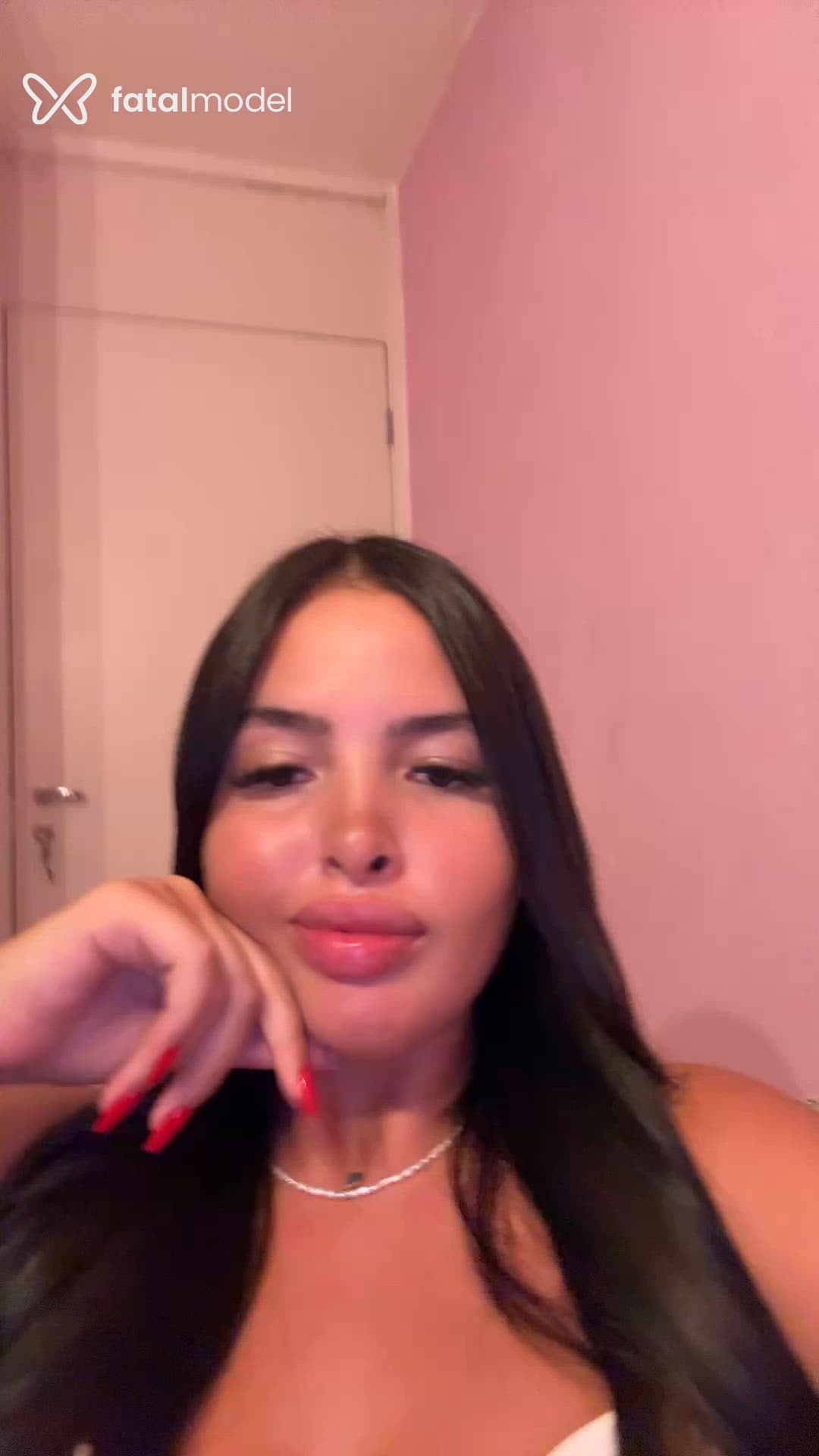 Acompanhante mulher morena (o) de olhos verdes - Luiza Coelho