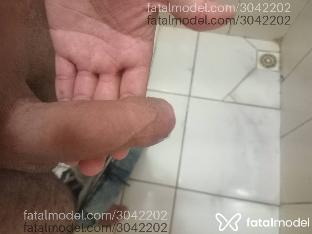 Acompanhante homem morena (o) de olhos castanhos em Nova Mutum - Mateus