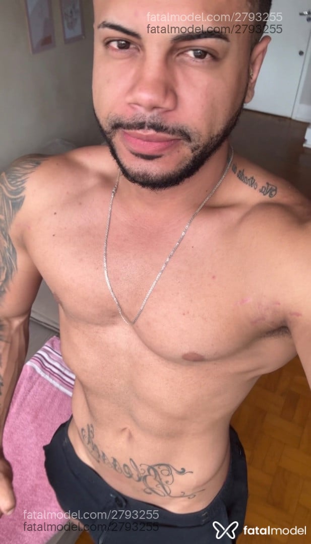 Acompanhante homem morena (o) de olhos castanhos em São Paulo - Baianinho