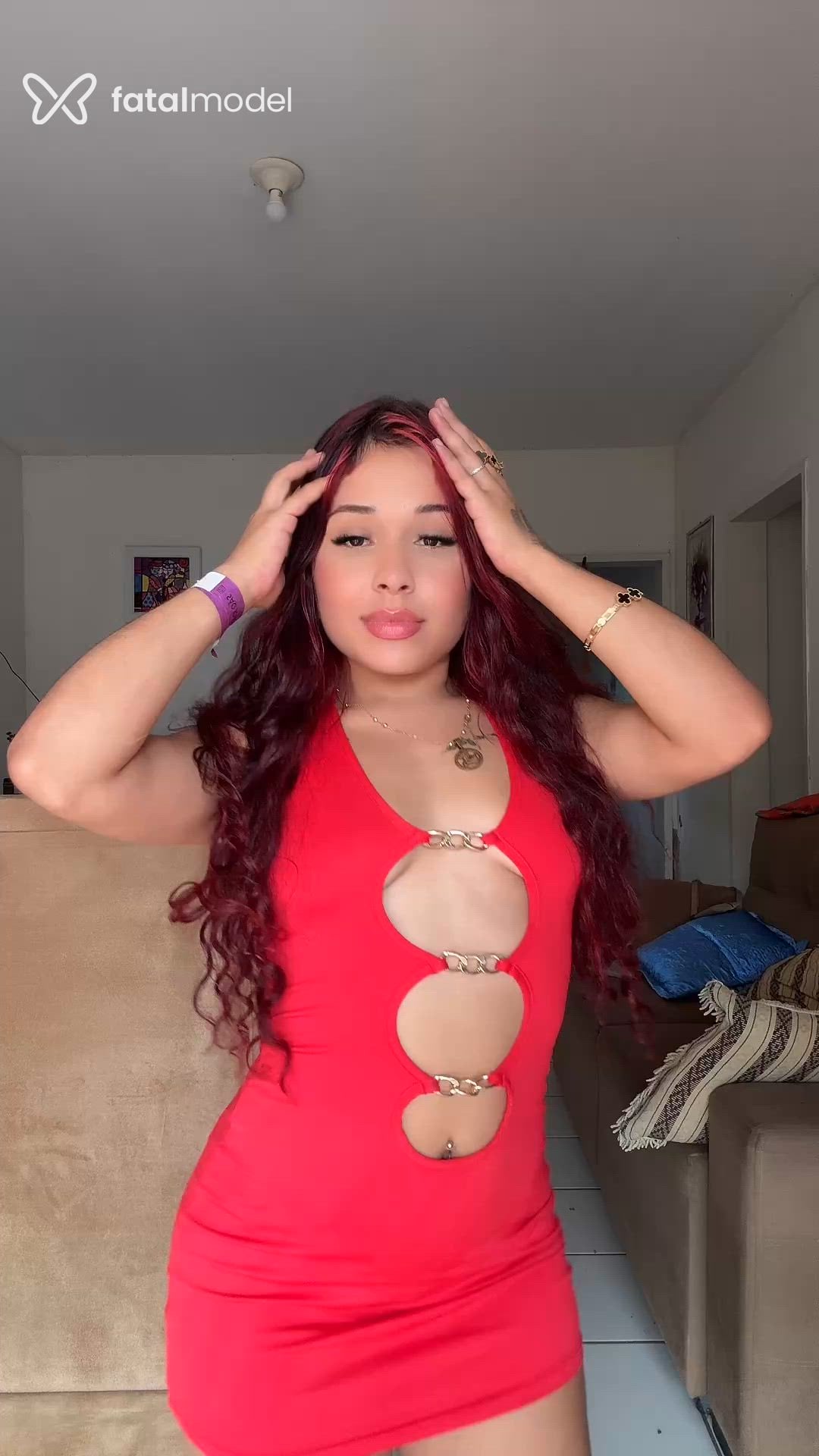 Acompanhante mulher ruiva (o) de olhos castanhos em Recife Acompanhante mulher ruiva (o) de olhos castanhos em Recife - Yara