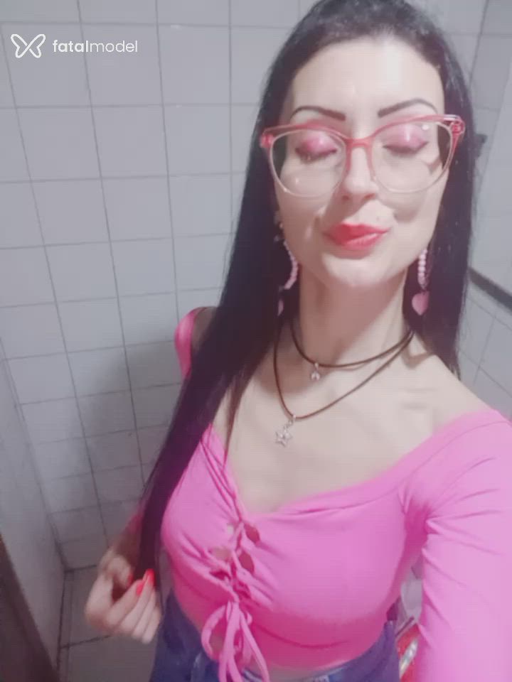 Acompanhante mulher com cabelo castanho de olhos castanhos em Bagé Acompanhante mulher com cabelo castanho de olhos castanhos em Bagé - barbara