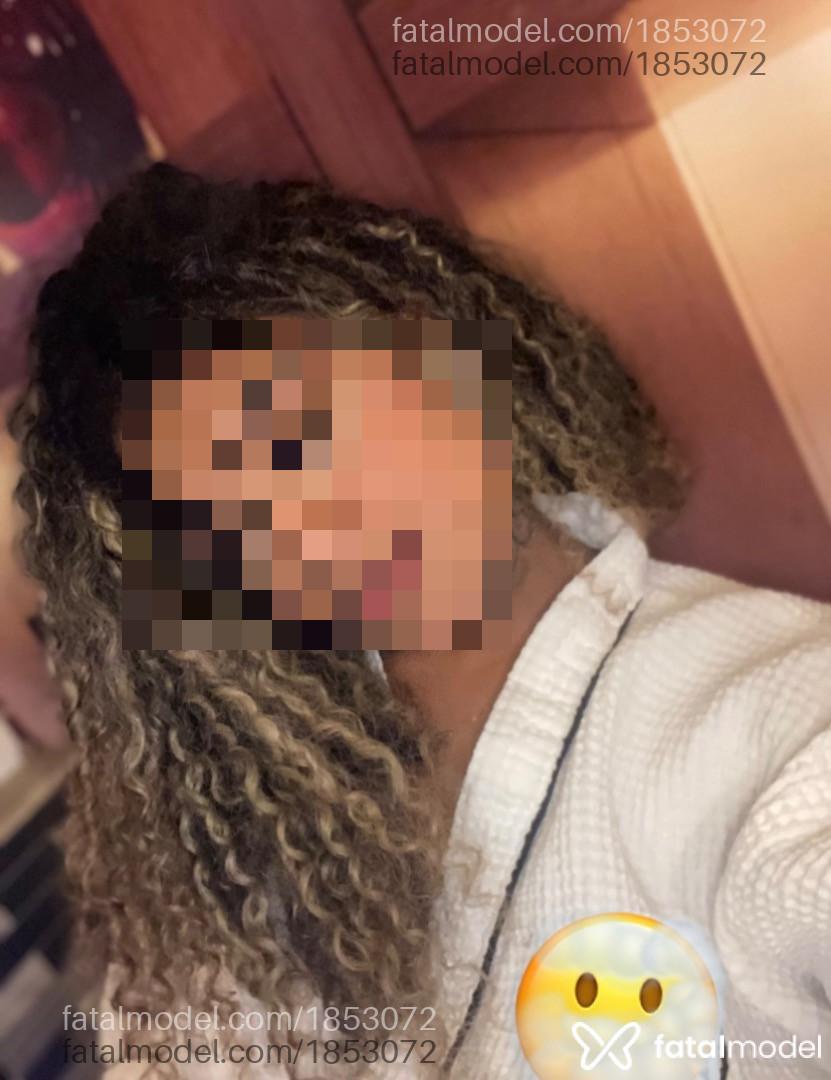 Acompanhante mulher loira (o) de olhos castanhos em Linhares - Beatriz